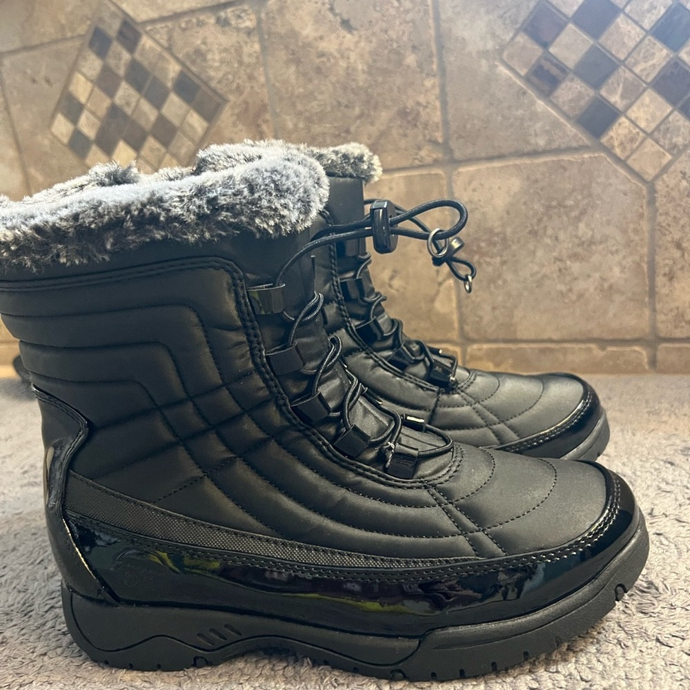 Tote’s Snow Boots - Picture 4 of 9